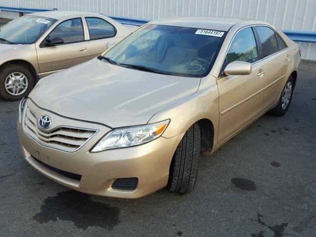 4T1BF3EK9BU684041 - 2011 TOYOTA CAMRY BASE GOLD photo 2