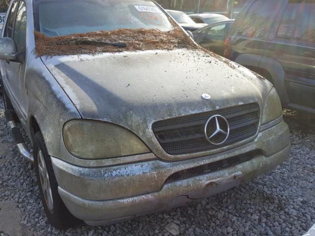 4JGAB72E51A224825 - 2001 MERCEDES-BENZ ML 430 SILVER photo 9