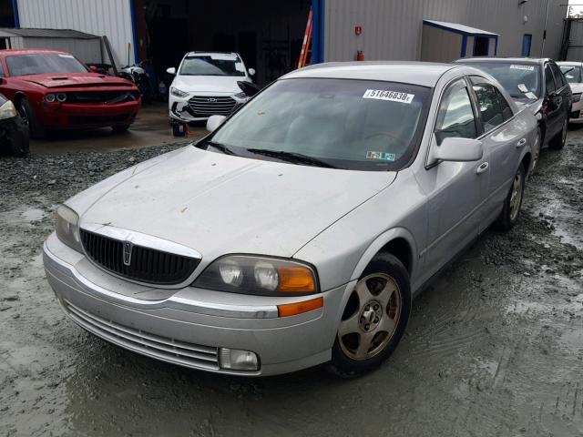 1LNHM87A2YY841959 - 2000 LINCOLN LS 银色 照片 2