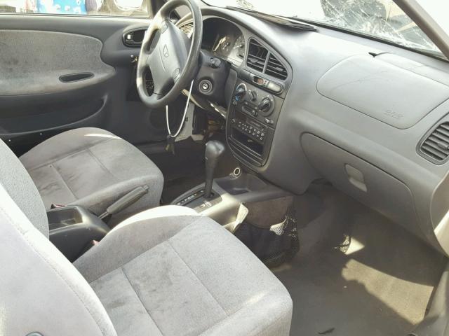 KLATB2267YB534687 - 2000 DAEWOO LANOS SE WHITE photo 5