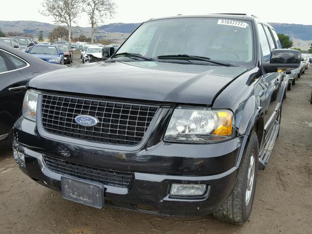 1FMFU19505LA48148 - 2005 FORD EXPEDITION BLACK photo 2