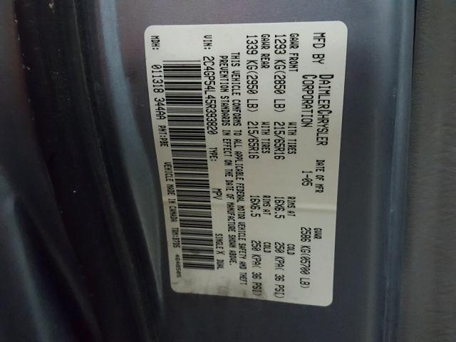 2C4GP54L45R393820 - 2005 CHRYSLER TOWN & COU BLUE photo 10