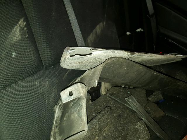 2G2WP552861276067 - 2006 PONTIAC GRAND PRIX SILVER photo 6