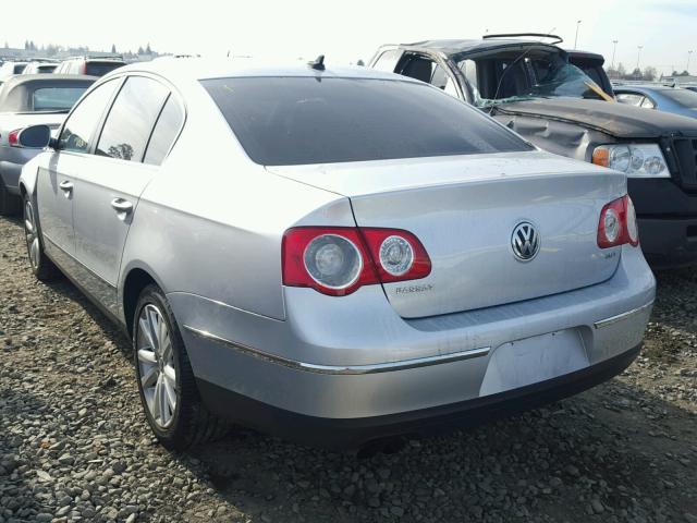 WVWJM9AN8AE166021 - 2010 VOLKSWAGEN PASSAT KOM SILVER photo 3