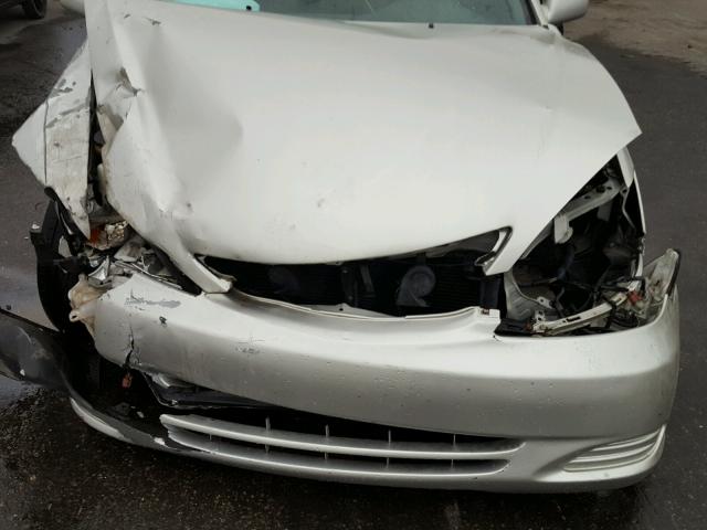 4T1BE32K13U156115 - 2003 TOYOTA CAMRY LE ვერცხლისფერი ფოტო 7