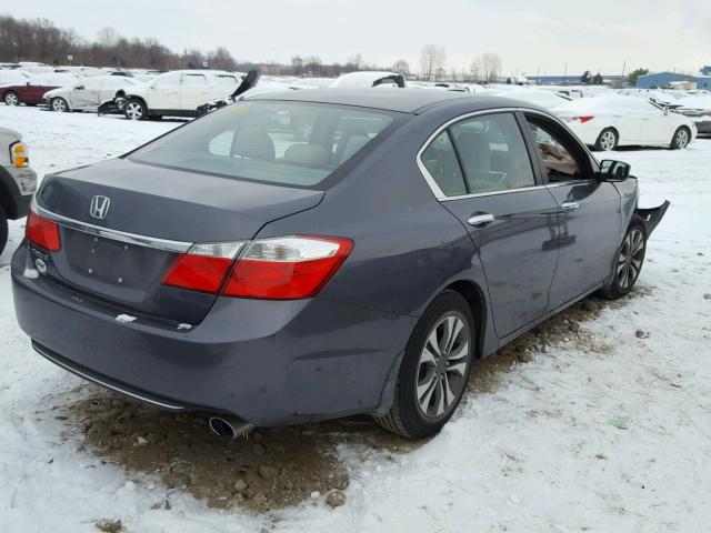 1HGCR2F36DA157095 - 2013 HONDA ACCORD LX GRAY photo 4