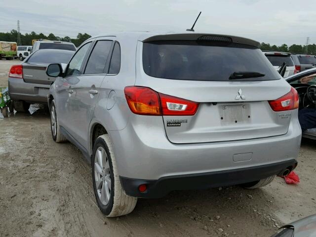 4A4AP4AU6EE030454 - 2014 MITSUBISHI OUTLANDER SILVER photo 3