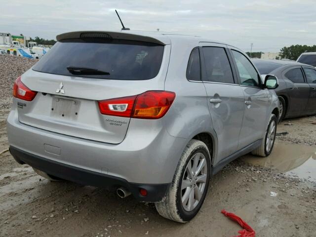 4A4AP4AU6EE030454 - 2014 MITSUBISHI OUTLANDER SILVER photo 4