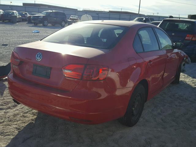 3VW2K7AJ1BM392907 - 2011 VOLKSWAGEN JETTA BASE RED photo 4