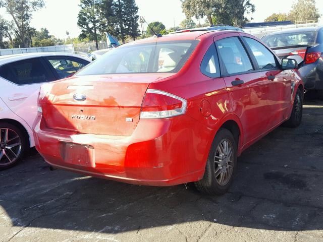 1FAHP35N78W145765 - 2008 FORD FOCUS SE RED photo 4