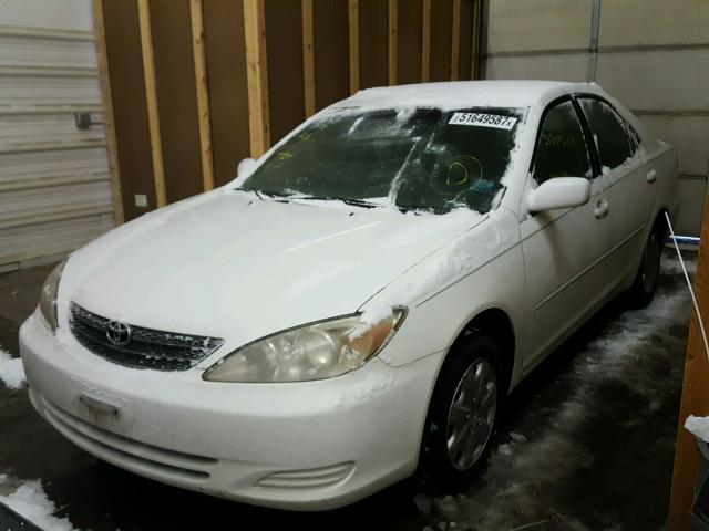 4T1BE32KX2U117683 - 2002 TOYOTA CAMRY LE 白色 照片 2