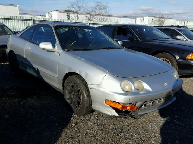 JH4DC4458YS000459 - 2000 ACURA INTEGRA LS SILVER photo 1