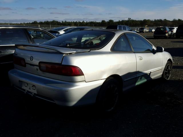 JH4DC4458YS000459 - 2000 ACURA INTEGRA LS SILVER photo 4