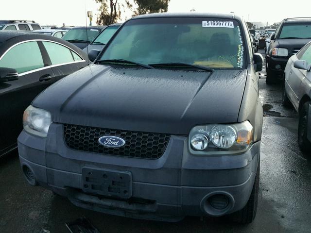 1FMYU02Z96KB09116 - 2006 FORD ESCAPE XLS BLACK photo 2