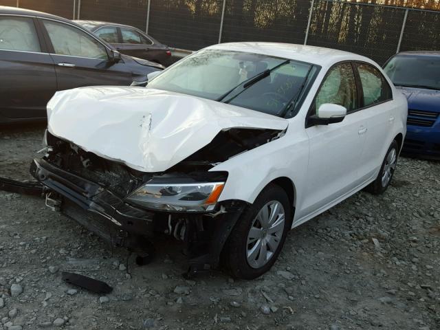 3VWD17AJ1EM365304 - 2014 VOLKSWAGEN JETTA SE WHITE photo 2