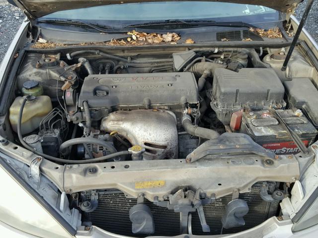 JTDBE32K550310162 - 2005 TOYOTA CAMRY LE ოქროსფერი ფოტო 7