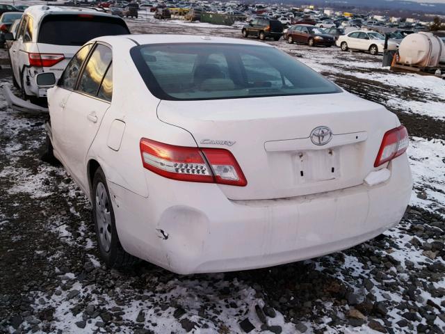 4T1BF3EK8AU531651 - 2010 TOYOTA CAMRY BASE WHITE photo 3