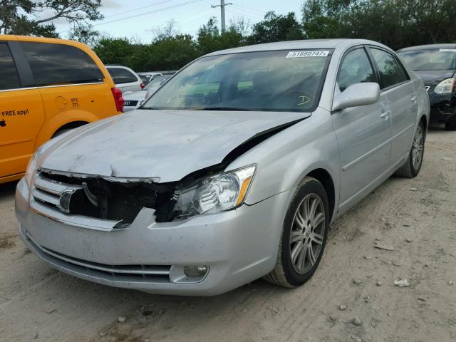 4T1BK36B47U173614 - 2007 TOYOTA AVALON XL SILVER photo 2