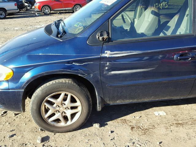 2C4GP44382R723044 - 2002 CHRYSLER TOWN & COU Mavi foto 9