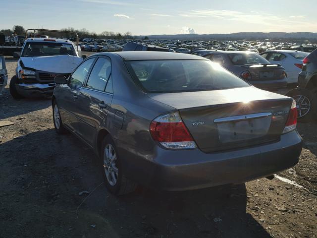 4T1BE30K95U574816 - 2005 TOYOTA CAMRY LE GRAY photo 3