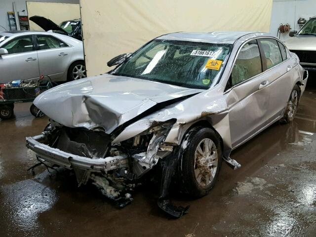 1HGCP2F68BA058243 - 2011 HONDA ACCORD SE SILVER photo 2