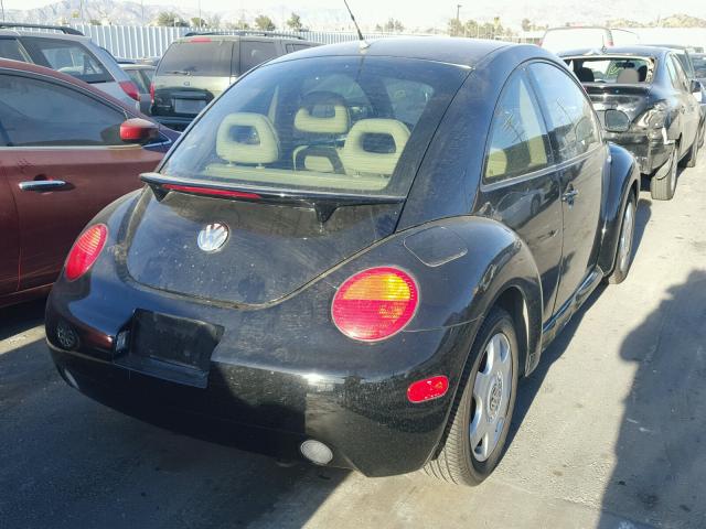 3VWCC21C9XM425973 - 1999 VOLKSWAGEN NEW BEETLE 黑色 照片 4