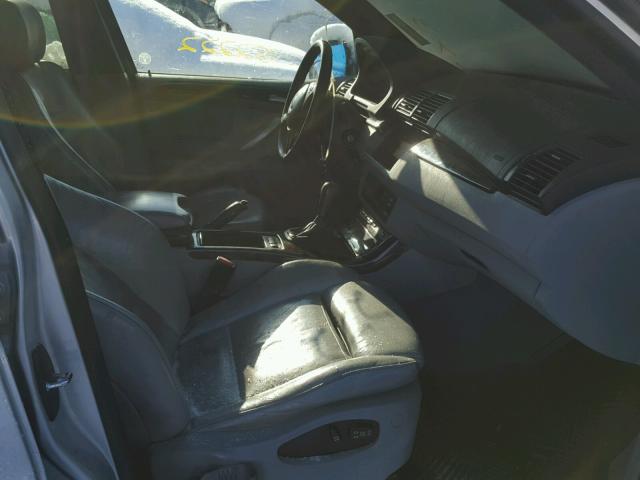 WBAFB33581LH12057 - 2001 BMW X5 4.4I SILVER photo 5