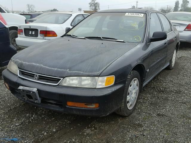 1HGCD5635TA257638 - 1996 HONDA ACCORD LX BLUE photo 2