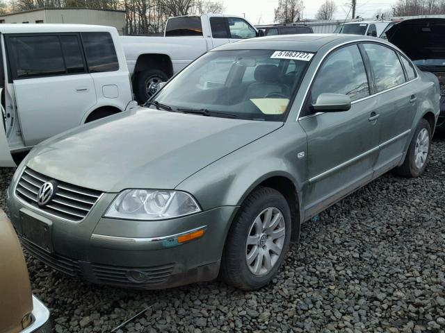 WVWPD63B33P444536 - 2003 VOLKSWAGEN PASSAT GLS GREEN photo 2