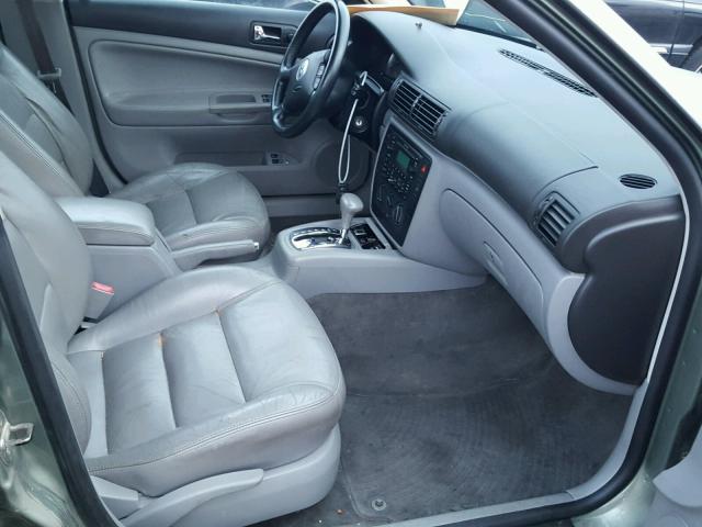 WVWPD63B33P444536 - 2003 VOLKSWAGEN PASSAT GLS GREEN photo 5