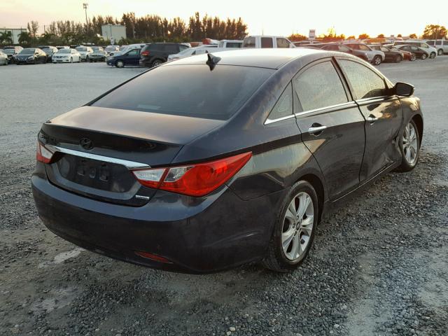 5NPEC4AC5BH130228 - 2011 HYUNDAI SONATA SE BLACK photo 4