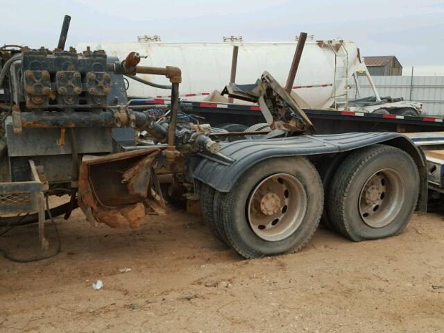 2XP5DB9X64M806986 - 2004 PETERBILT 379 RED photo 6