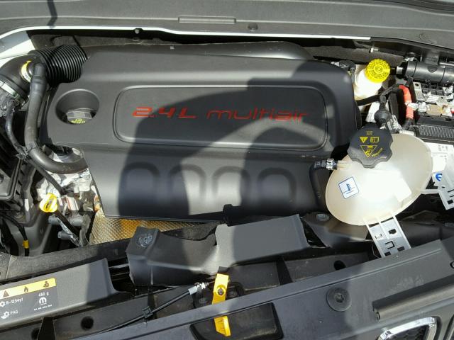 ZACCJAAB7HPE75733 - 2017 JEEP RENEGADE S 白色 照片 7