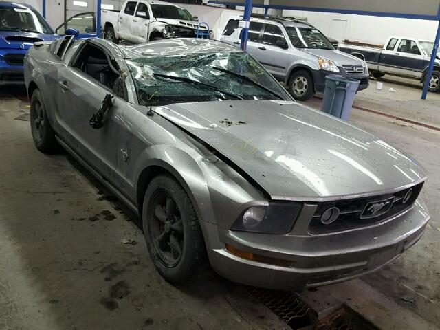 1ZVHT80N595119745 - 2009 FORD MUSTANG GRAY photo 1