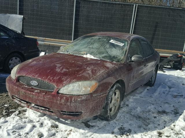 1FAFP53U36A261505 - 2006 FORD TAURUS SE RED photo 2