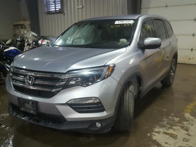 5FNYF6H39GB009228 - 2016 HONDA PILOT EX SILVER photo 2