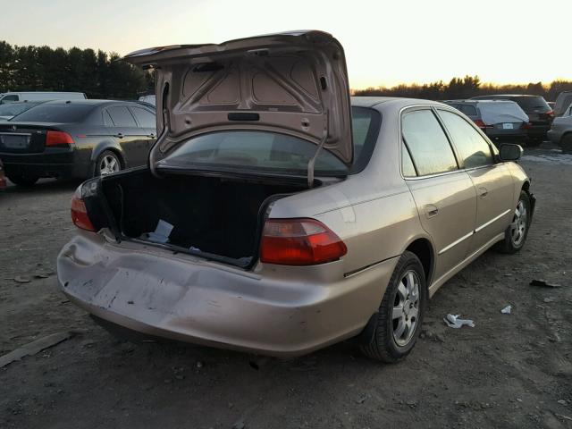 1HGCG5554YA011374 - 2000 HONDA ACCORD EX GOLD photo 4