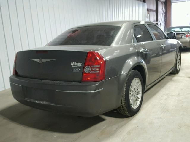 2C3CA4CD7AH110674 - 2010 CHRYSLER 300 TOURIN GRAY photo 4