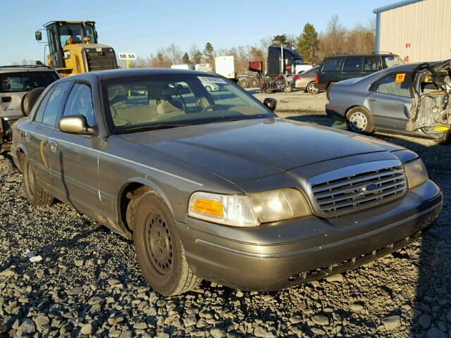 2FAFP73W2XX125677 - 1999 FORD CROWN VICT SILVER photo 1