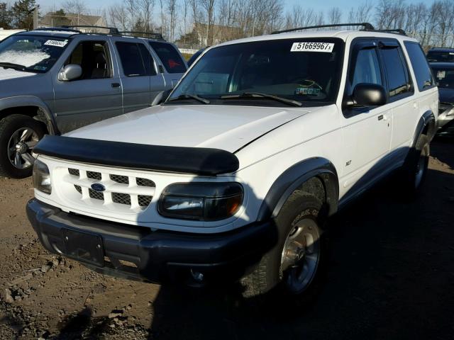 1FMZU73E21ZA84990 - 2001 FORD EXPLORER X WHITE photo 2