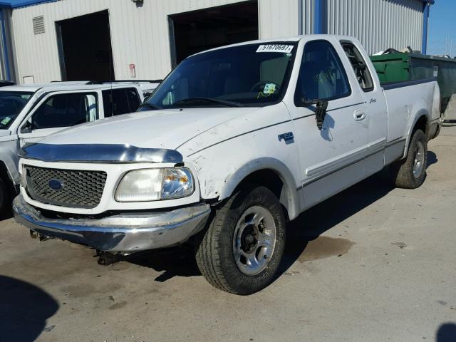 1FTRX17W9YNB07596 - 2000 FORD F150 WHITE photo 2