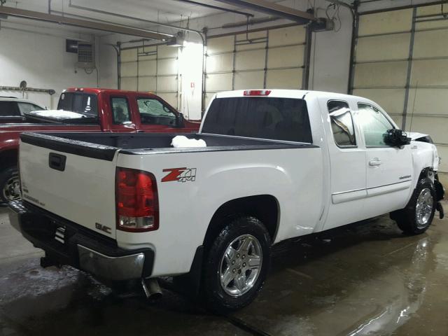 1GTR2WE31BZ164332 - 2011 GMC SIERRA K15 WHITE photo 4