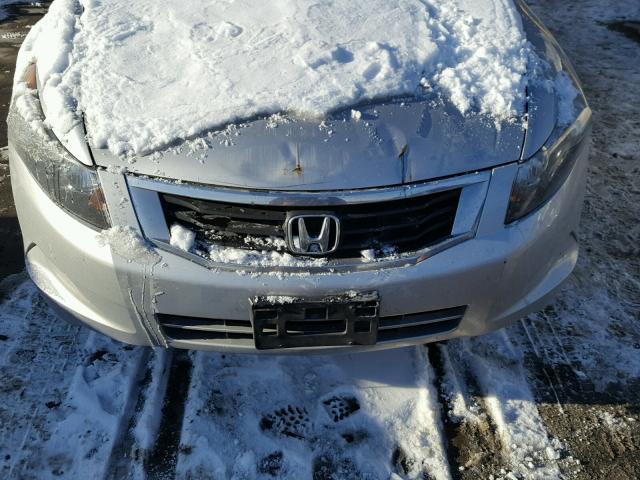 1HGCP2F31AA144787 - 2010 HONDA ACCORD LX SILVER photo 9