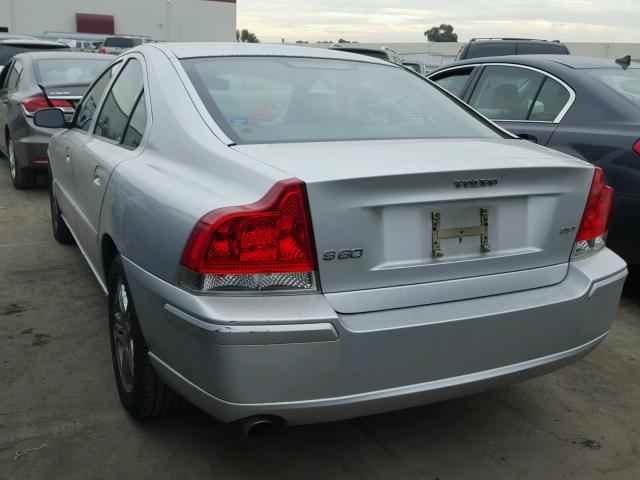 YV1RS592252461595 - 2005 VOLVO S60 2.5T SILVER photo 3