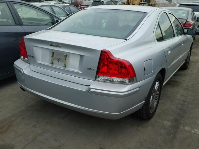 YV1RS592252461595 - 2005 VOLVO S60 2.5T SILVER photo 4