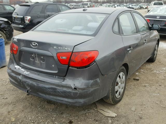 KMHDU46D08U514339 - 2008 HYUNDAI ELANTRA GL GRAY photo 4