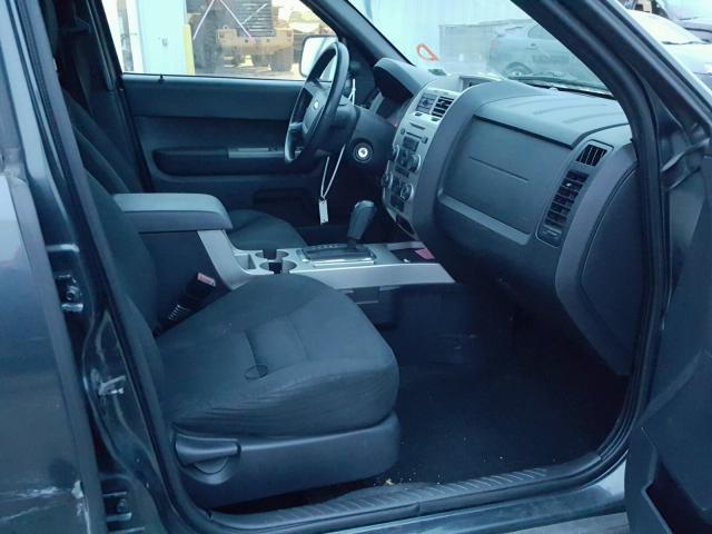 1FMCU03178KE82984 - 2008 FORD ESCAPE XLT GRAY photo 5