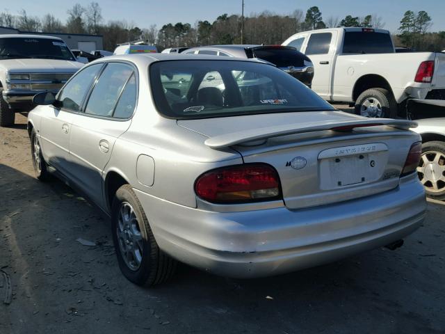 1G3WX52H5YF220717 - 2000 OLDSMOBILE INTRIGUE G SILVER photo 3