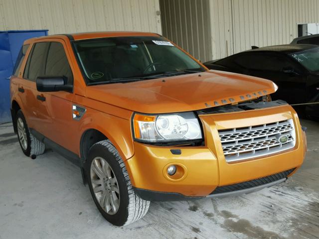 SALFS24NX8H025113 - 2008 LAND ROVER LR2 SE TEC ORANGE photo 1