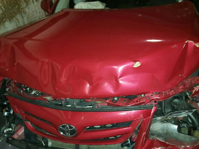 5YFBU4EE9CP029399 - 2012 TOYOTA COROLLA BA RED photo 7